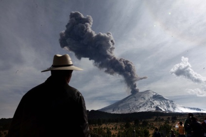 12 vulcani cei mai periculoși ai pământului, care amenință omenirea