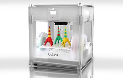 Fabrică de imprimante 3D pe masă