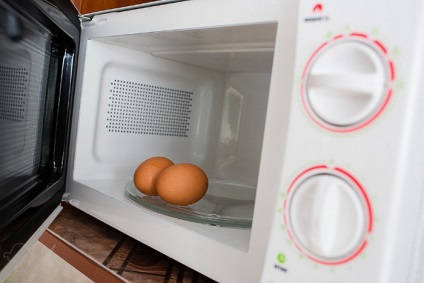 8 Interzicerea cuptorului cu microunde, care va ajuta la menținerea sănătății și bucătăriei