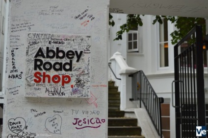 Abbey Road studiouri Beatles zebra pe Abbey Road din Londra