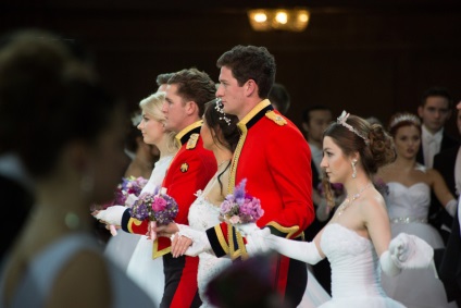 Răsfățând în limba rusă ceea ce pentru un om modern să danseze în quadrille Londra, 