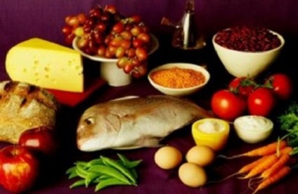 Mit lehet és nem tud enni a gyomorhurutokkal - milyen ételeket, zöldségeket, gyümölcsöket, édességeket, pörkölőket lehet megenni