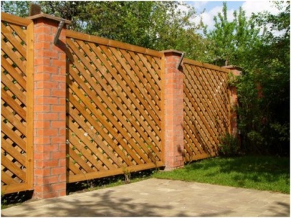 Gard din lemn pentru garduri cu mâinile proprii construcție erectă
