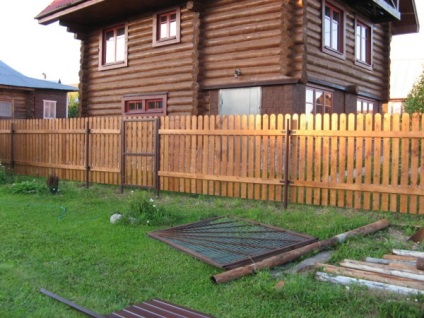 Gard din lemn pentru garduri cu mâinile proprii construcție erectă