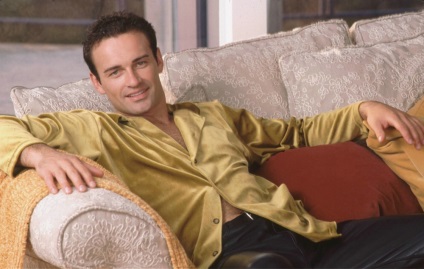 Julian McMahon (julian mcmahon)