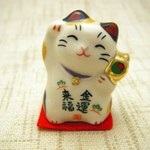 Feng Shui pisica - daca veti vizita puteti prezenta ca o statueta de pisica de suveniruri