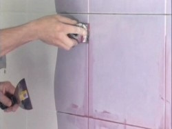 Как да се чисти на плочките в банята след ремонт
