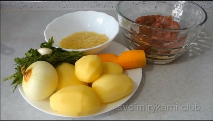 Cum să gătești supă cu chifteluțe și paste făcute într-o rețetă pas cu pas