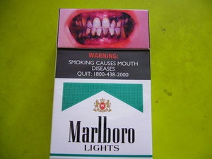 Imagini împotriva fumatului pe pachete de țigări - ziua femeii