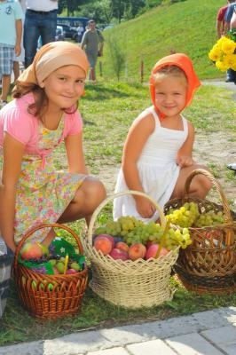 Când exact și cu ce cuvinte merele sunt consacrate pentru transfigurare, scrierile ortodoxe