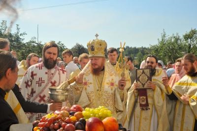 Când exact și cu ce cuvinte merele sunt consacrate pentru transfigurare, scrierile ortodoxe