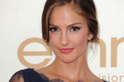 Minka Kelly - 27 fotografii și biografia actriței