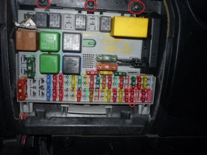 Prezentare generală a descrierii Opel Vecto Fuse Block, foto și video