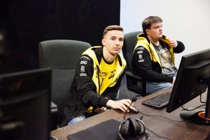 Prezentare generală a participanților la play-off, natus vincere, lol esports