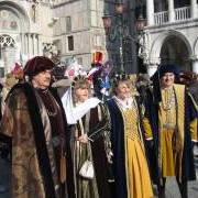 Principalele activități ale carnavalului venețian, vizitarea turismului și a călătoriilor