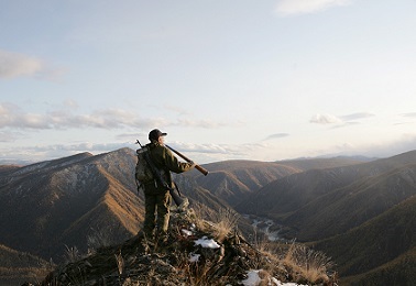 Se odihnește pe altai de munte