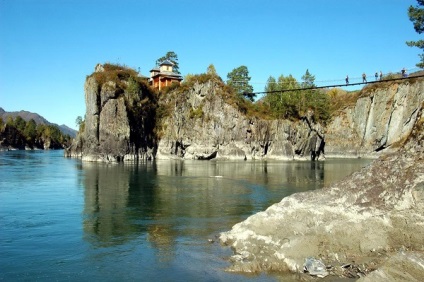 Se odihnește pe altai de munte