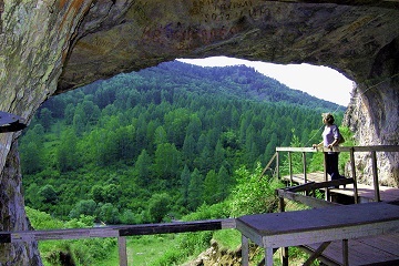 Se odihnește pe altai de munte