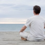 Descoperiți o metodă simplă de meditație pe chakre