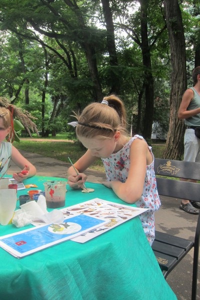 Opinii despre deschiderea festivalului de flori de gradina in parcul Kuzminki-Lublino - odihna cu copii