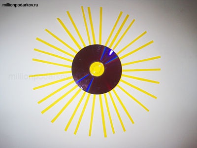 Artizanală de la CD-uri inutile - soarele - cu instrucțiuni de fotografie