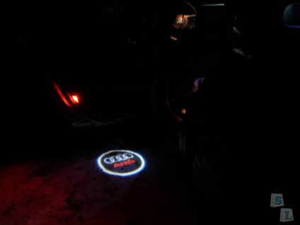 Iluminarea ușilor cu logo-ul auto