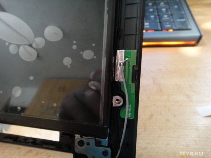 Căutați un laptop compatibil ips matrix și un upgrade cu un tn