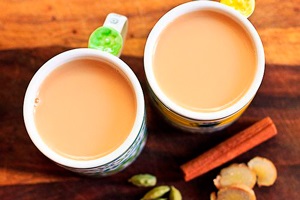 Utilizarea și rănirea ceaiului cu lapte de negru, verde și alte tipuri de ceai