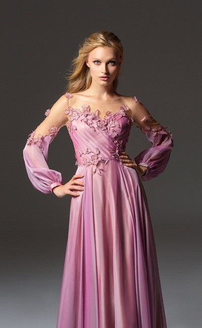Salonul de rochii de seară de la Moscova, cumpărați o rochie de seară elegantă în magazinul online 