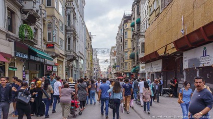 Cea mai strălucitoare stradă din Istanbul