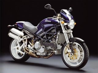 Un ghid clasic modern pentru monstru ducati ca una dintre cele mai bune motociclete rutiere