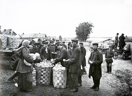 Meșteșuguri și meșteșuguri tradiționale în Rusia, fotografii istorice rare