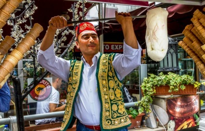 Strada istiklal - inima raionului Beyoglu - expert istanbul