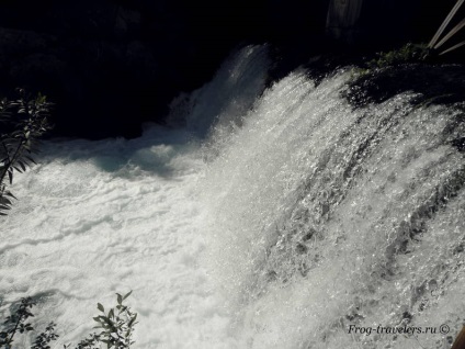 Cascade și izvoare de alge din provincia spaniolă Alicante