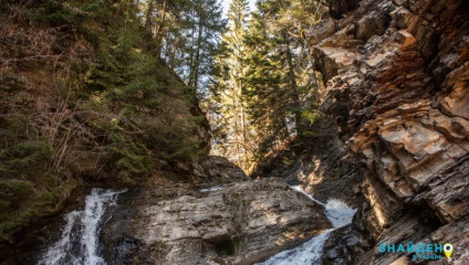 Cascade de tărie, purificare și dragoste