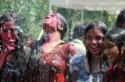 Holi Color Festival 2011 - știri în fotografii