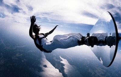 Ce este parașutismul sau cum se scufundă skydiversul în cer