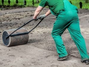 Alapvető átfedés, hogyan szereljük fel a padlólap alapjait