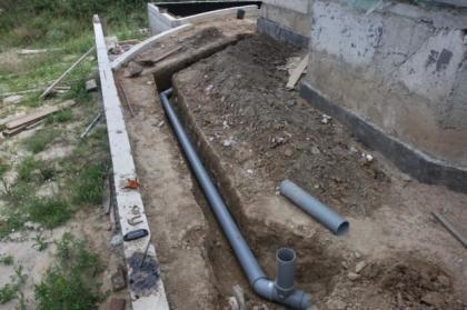 Adâncimea canalizării într-o casă privată este o instrucțiune de instalare!