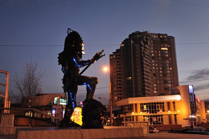 Sculptura în oraș - un prădător, recenzie foto
