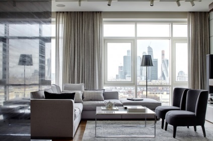 A penthouse lakások belső kialakításával a város panorámás kilátása figyelhető meg