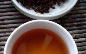 Yixing Hong-cha - tea kikötő