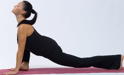 Yoga pentru începători la domiciliu pentru a crea un complex individual de exerciții