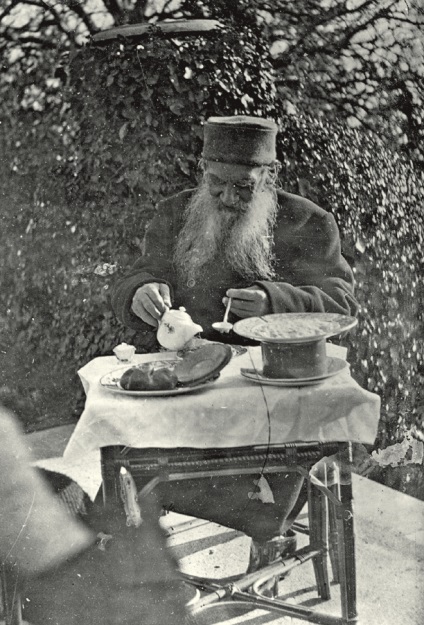 Leo Tolstoy deloc nu mânca carne, dar îi plăceau ouăle amestecate