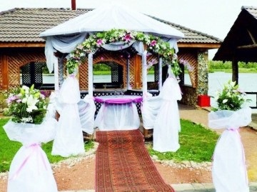 Организиране и провеждане сватби Саратов Енгелс, цените на сватбена агенция 