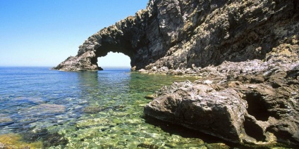 Pantelleria Olaszország elérhetőségei, szállodák, látnivalók