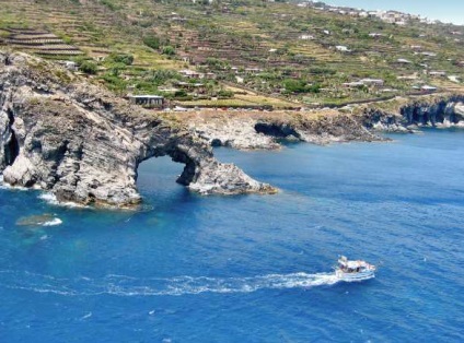 Insula Pantelleria, Insulele Lumii