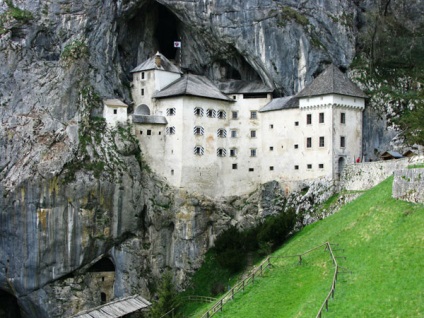 Castelul Predjam, descrierea slovenă, fotografia, unde se află pe hartă, cum se obține