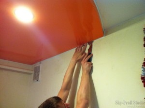 Repararea plafoanelor întinse, a prețurilor la St. Petersburg, cum se fixează plafonul de tensiune