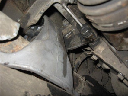 Chrysler stratus 2001 repararea suspensiei